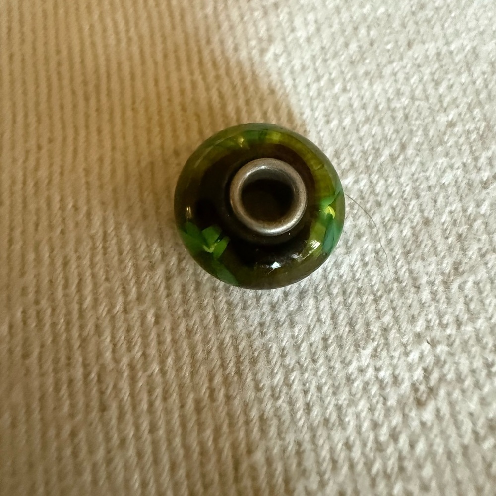 Trollbeads Green clover glass Bead